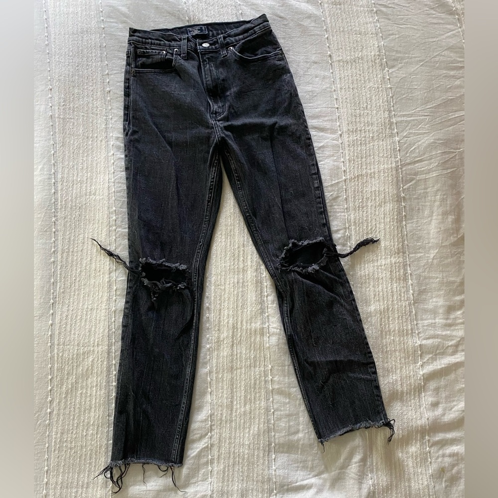 Abercrombie & Fitch 2 Ultra high rise Mom Jean black distressed denim